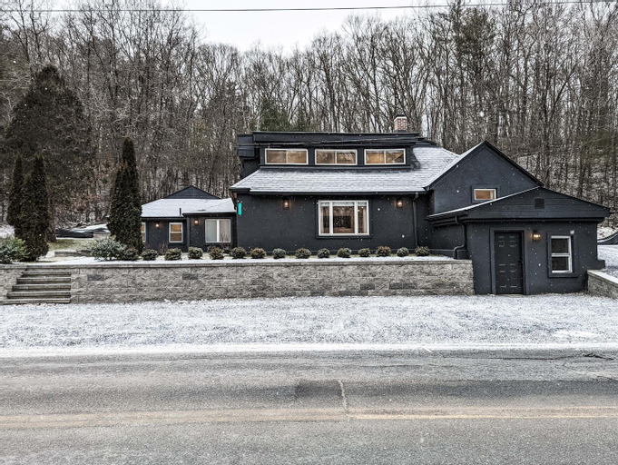 Hideaway Lodge - Glen Lake, Lake George, Warren