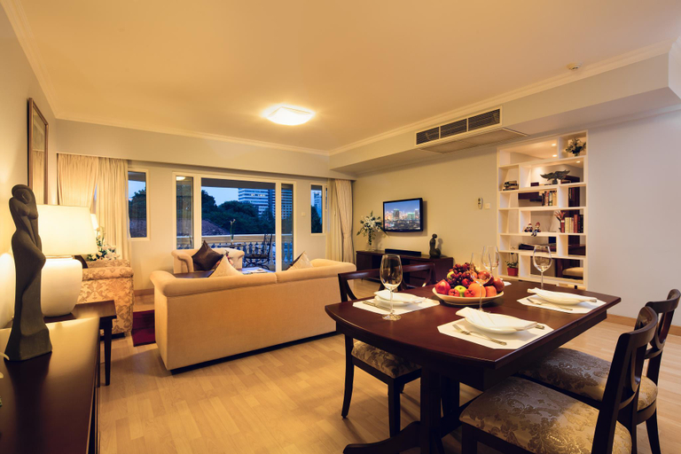 Dining Room 5