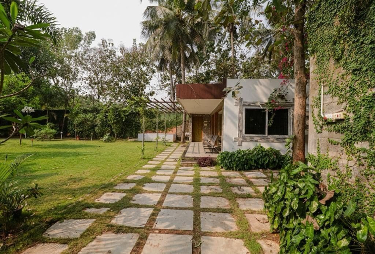 Others 5, AuraBay Resorts, Viluppuram