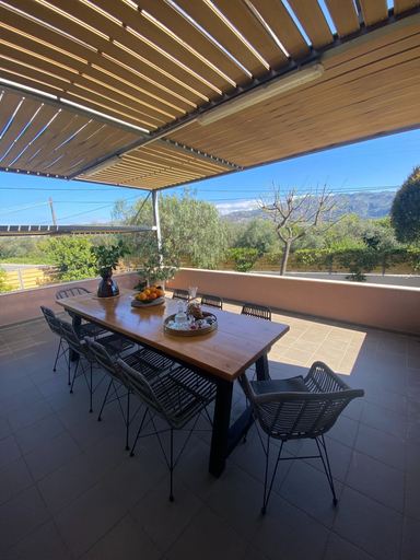 Food & Drinks, Villa Merlin, Crete