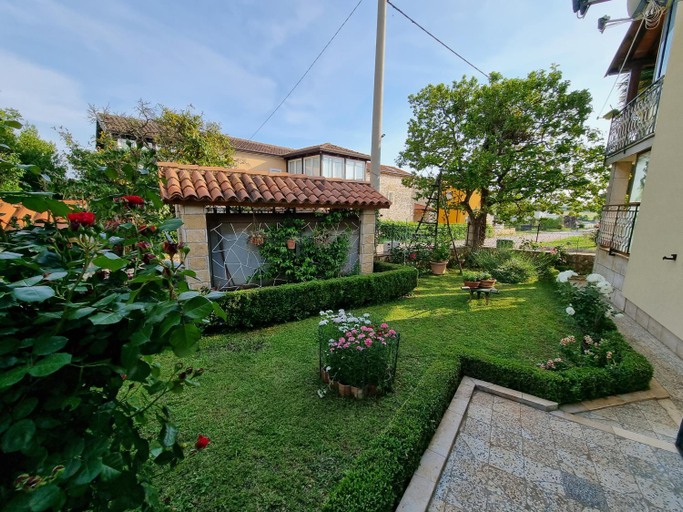 Others 4, Apartment Felice, Novigrad