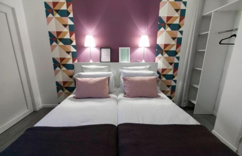 Bedroom 5, Hotel Le Lys, Moselle