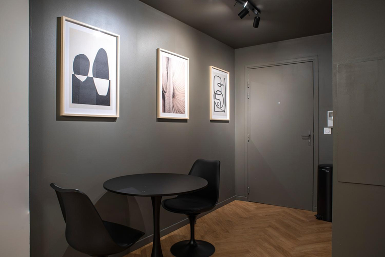 Others 4, Suite Georgia, Rhône