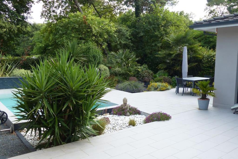 Others 5, Villa standing piscine privee en ecrin de verdure, Gironde
