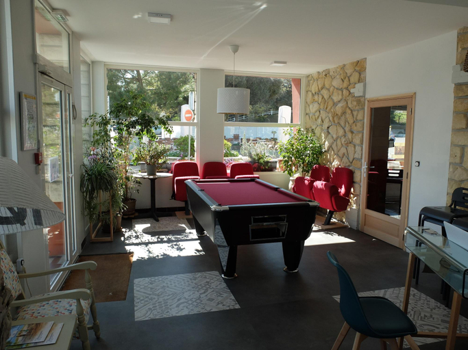 Public Area, Hôtel Les Pins - Oléron, Charente-Maritime