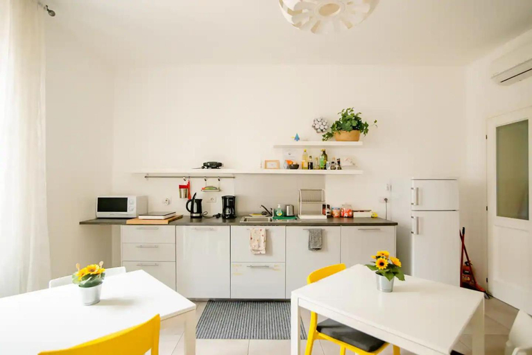 Others 3, Guesthouse Tree Rooms Modern, Bergamo