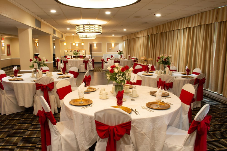 Food & Drinks 4, Executive Inn - Fort Lee, Bergen