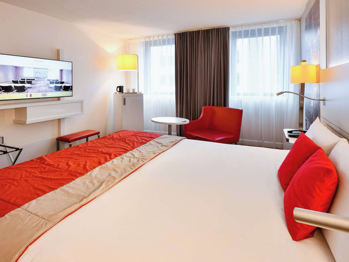 Bedroom 24