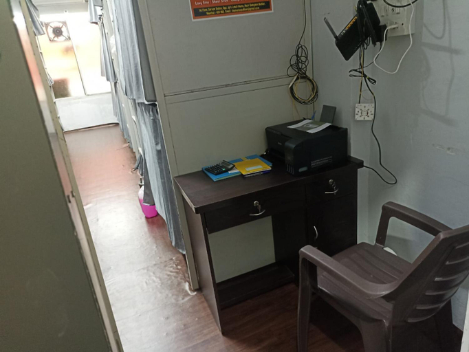 Others 4, Saffron Dormitory Goregaon East, Mumbai Suburban