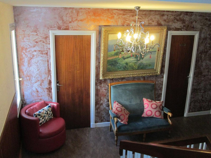 Public Area 2, Hotel Victor Hugo, Côte-d'Or