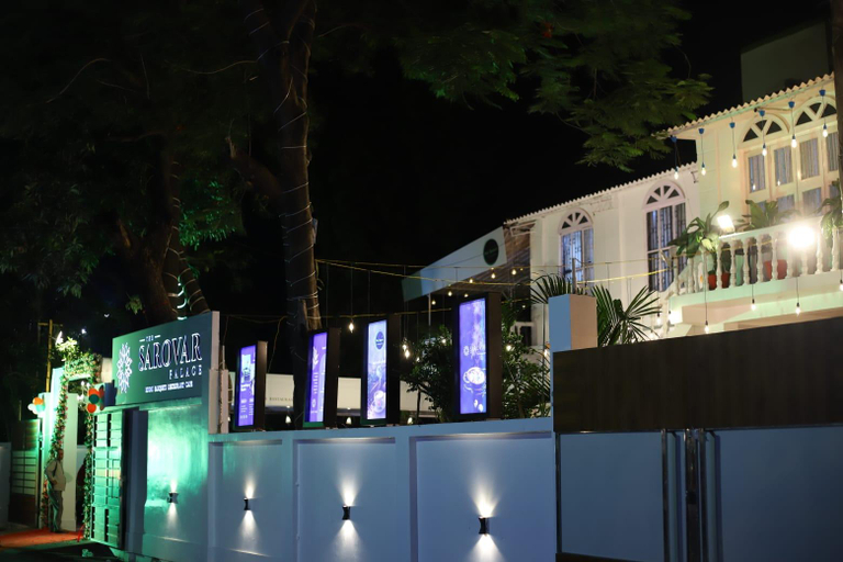 Others 3, The Sarovar Palace, Kaushambi