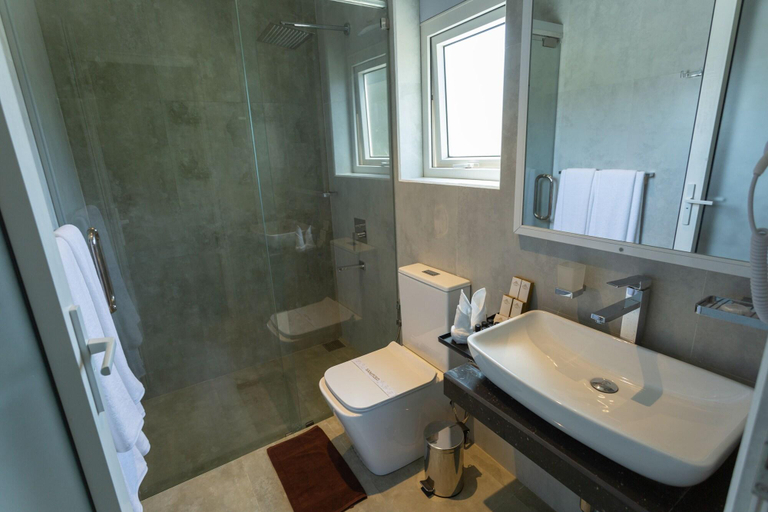 Bathroom 4, Hotel Grand Turf, Nuwara Eliya