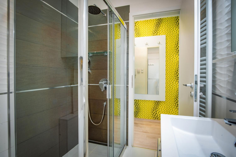 Bathroom 3, MyFlat Diamond Bay Apartment, Siófok