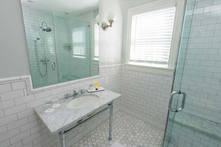 Bathroom 5, Virginia Hotel, Cape May