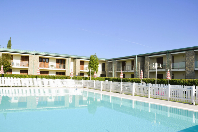 Pool 4, Residence in Barberino-Tavernelle, Florence