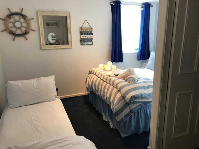 Bedroom 2, Raffles Hotel Tearooms, Blackpool