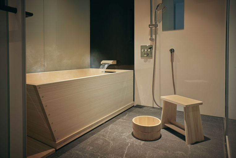 Bathroom 4, Hotel New Otani Osaka, Osaka