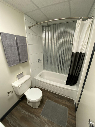 Bathroom 3, Dawson Lodge, Yukon