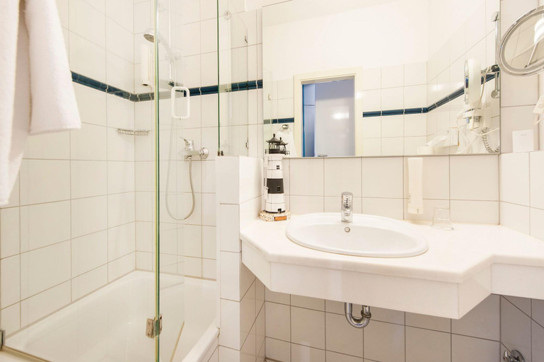 Bathroom 4, Hotel Birke - Appartments Waldesruh, Kiel