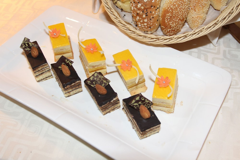 Food & Drinks 5, DoubleTree by Hilton Qinghai Golmud, Haixi Mongol and Tibetan