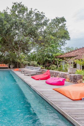 Swimming Pool 14