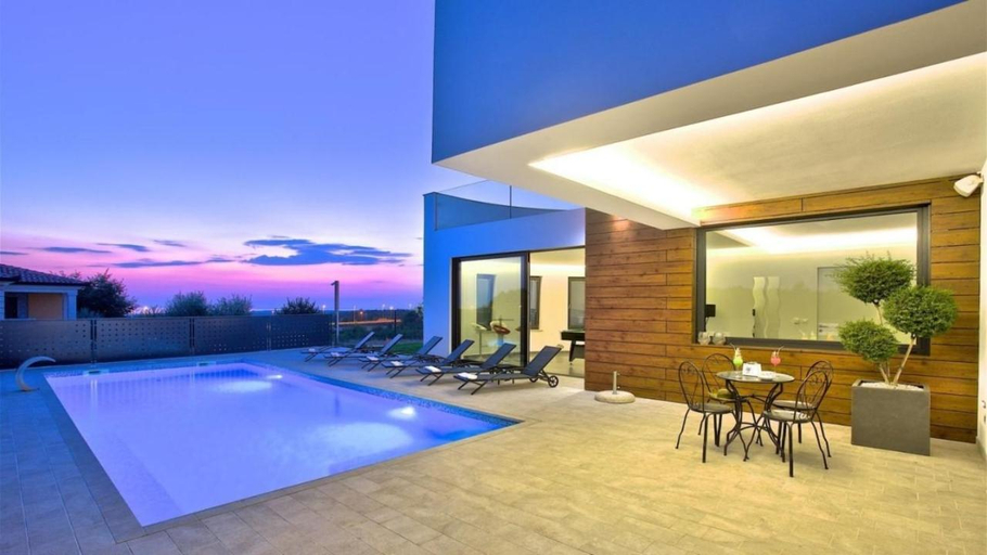 Others 3, Eco-friendly Villa Aria with a pool and a party room, Višnjan