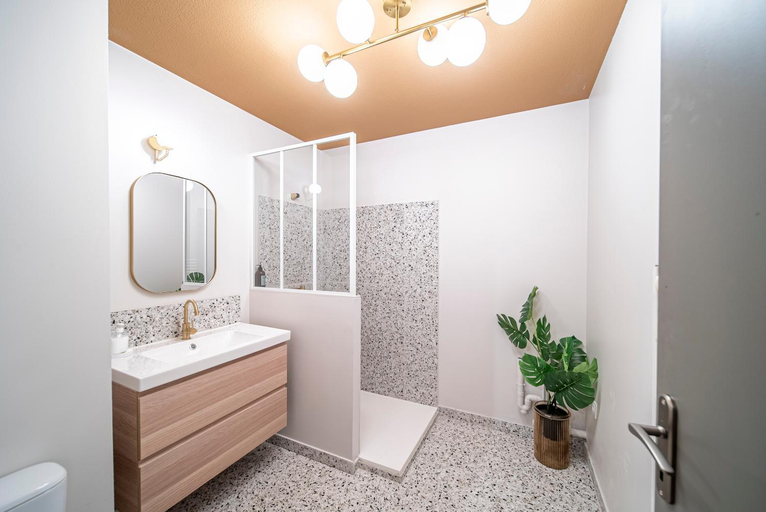 Bathroom 6