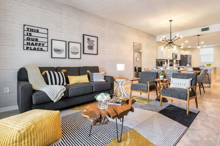 Room 1, Modern Luxe Condo - Stunning Design, Osceola
