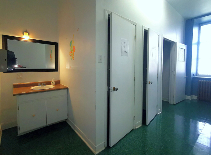 Others 5, Auberge du Couvent, Portneuf