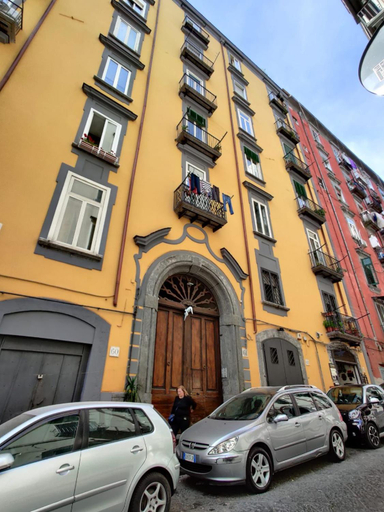 Others 2, La casa di Maria, Napoli
