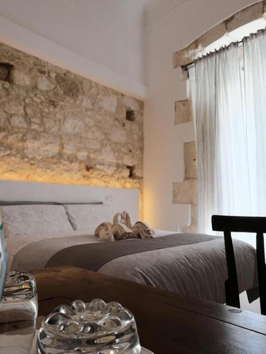 Bedroom 4, La Sicilia in un sogno, Syracuse
