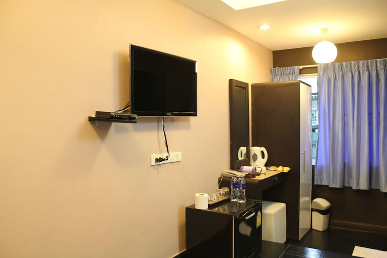 Others 4, S30 HOTEL, Khlong Toey