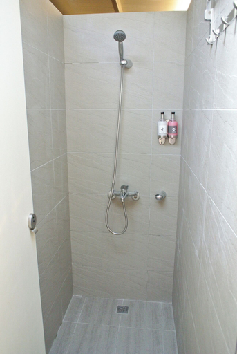 Bathroom 4, Secret island, New Taipei City