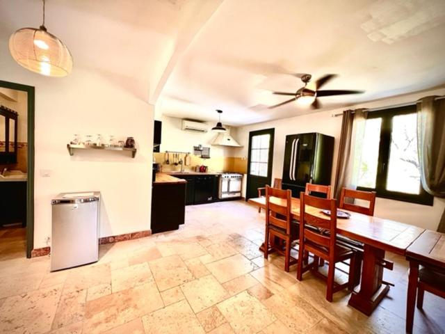 Others 3, Grand appartement en face du village, Alpes-de-Haute-Provence