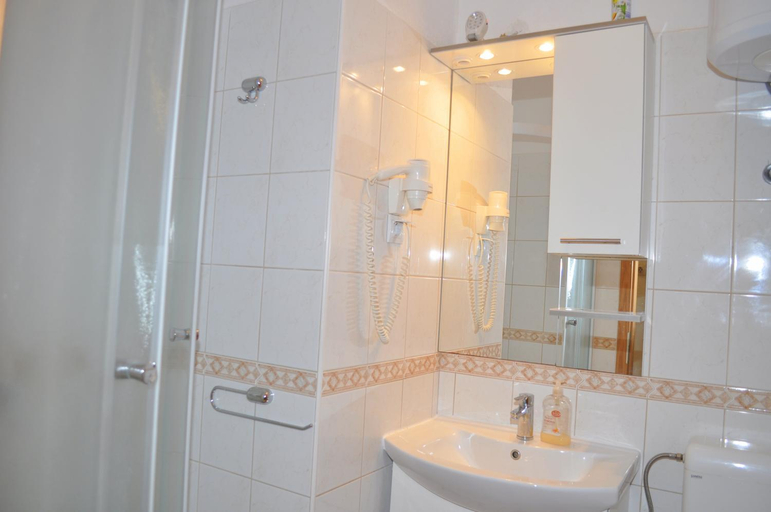 Bathroom 3, Apartments Ljubica, Makarska