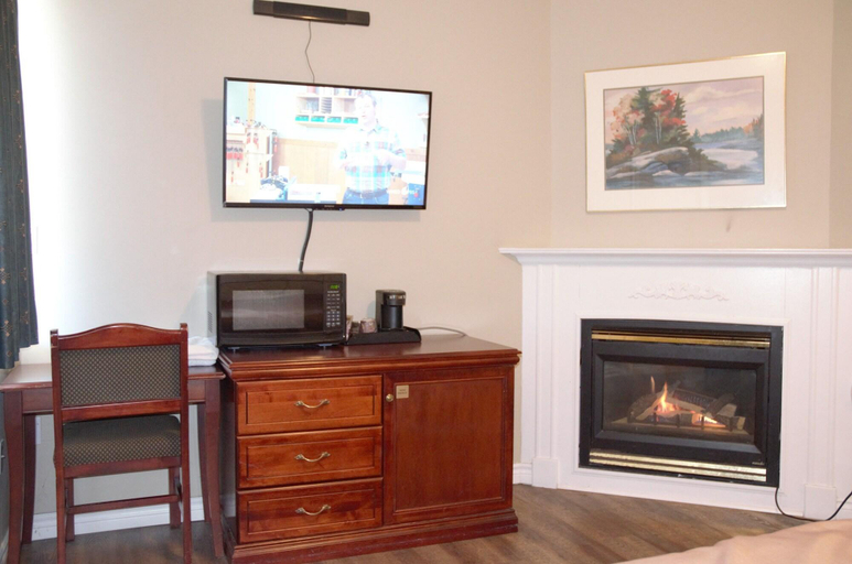 Bedroom 3, THE HIGHLANDER INN, Niagara