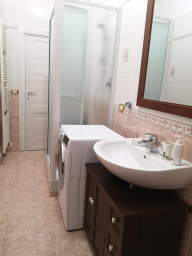 Bathroom 2, Ricordo del mare, Bologna