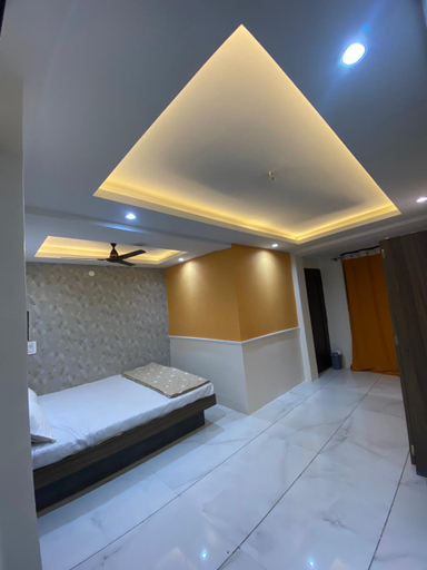 Others 4, StayMore premium rooms and AC dorm , West Nimar