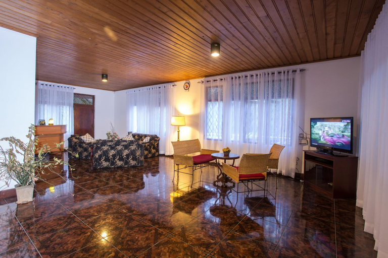Public Area 2, Tamarind Tree Inn, K.F.G. & G. Korale