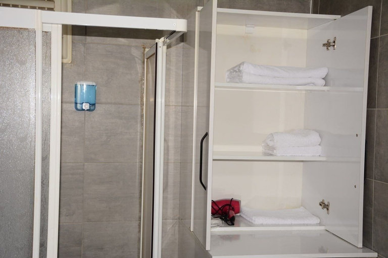 Bathroom 5, Mimoza Business Apart, Merkez