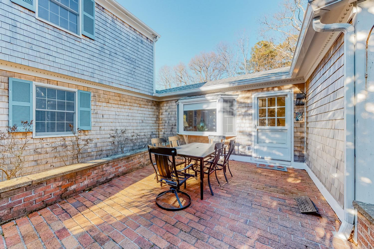 Centerville Retreat, Barnstable