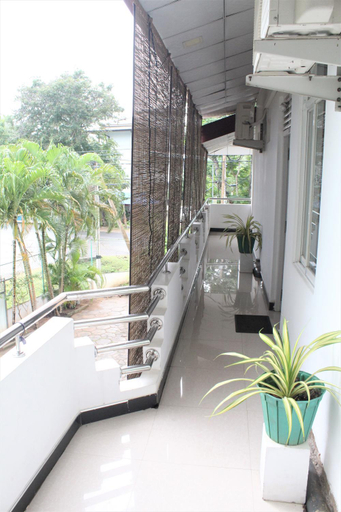 Others 5, The Sisara, Katharagama