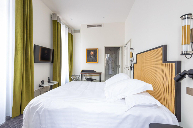 Bedroom 3, Hotel Mille Pas, Isère
