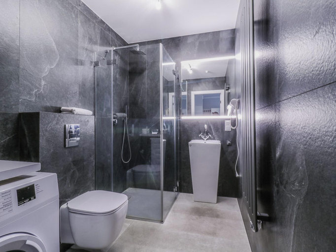 Bathroom 4, Baltic Gdansk, Gdańsk City