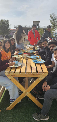 Food & Drinks 4, The Bunksters Bir, Kangra