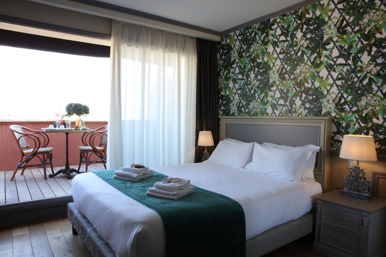 Bedroom 3, Hôtel Villa-Lamartine, Gironde