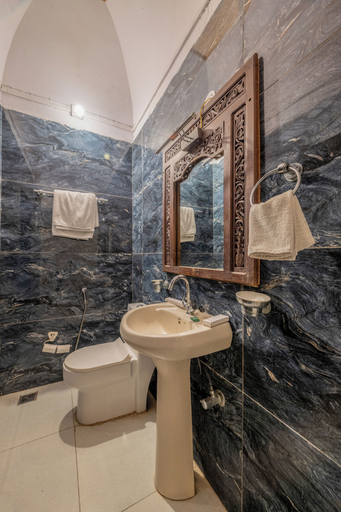Bathroom 5, The Shahi Palace Mandawa, A Heritage Boutique Haveli, Jhunjhunun