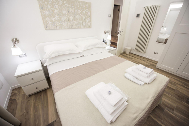 Bedroom 2, Domus Dams B&B, Matera