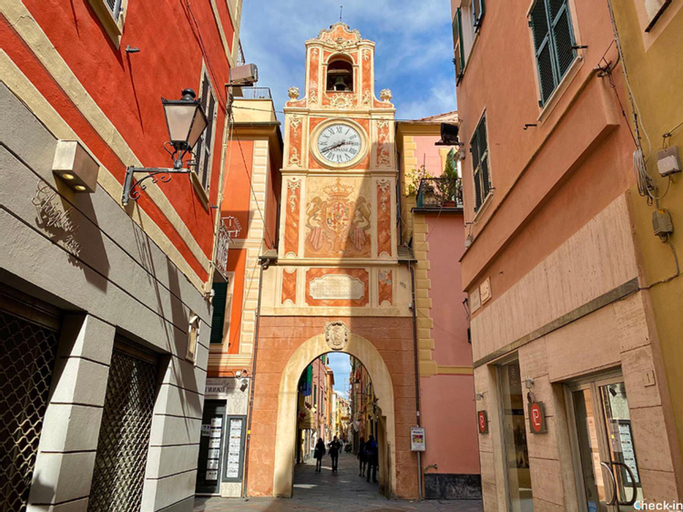 Exterior & Views 1, Libeccio, Savona