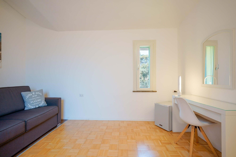 Bedroom 4, Villa Zola, Cagliari
